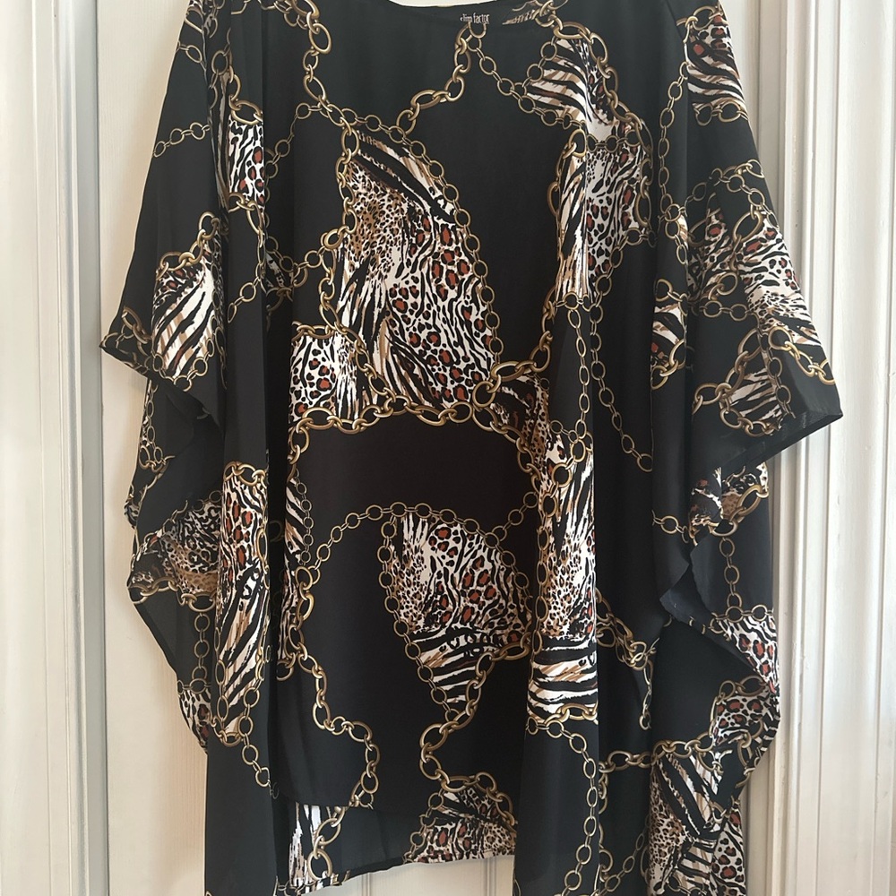 Slim Factor by Investments Black Top with Gold Chain and Animal Pattern.